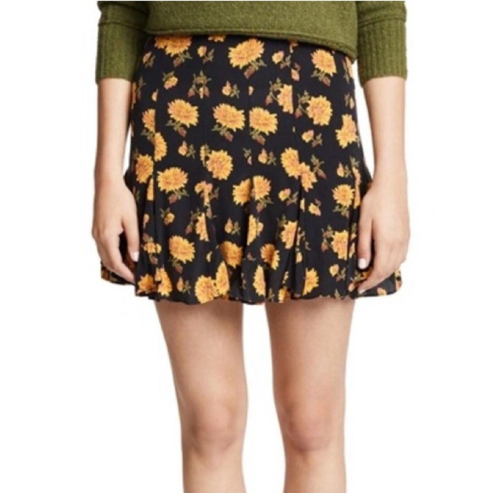 VERONICA BEARD Weller Flounce Mini Skirt – Floral